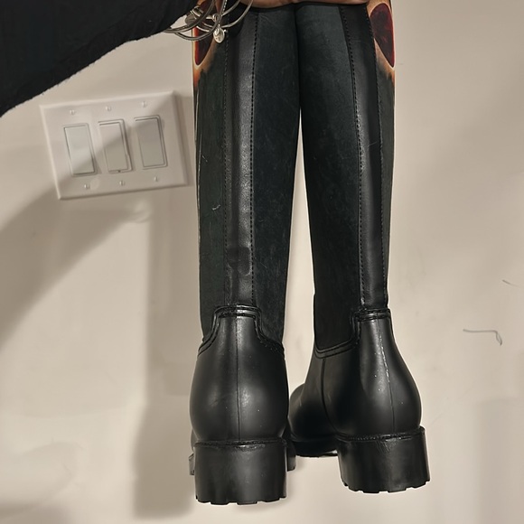 Cat Reaching Full Moon Grap Black Rain Boots - Picture 3 of 16